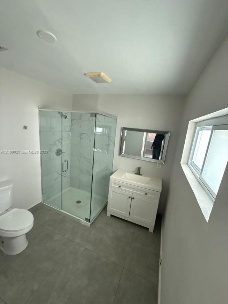620 NW 1st Ave , Hallandale Beach, FL 33009 Photo
