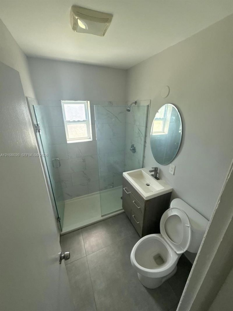 620 NW 1st Ave , Hallandale Beach, FL 33009 Photo