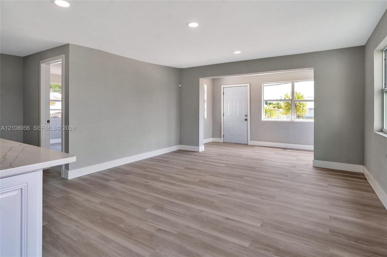 1444 W 28th St , Riviera Beach, FL 33404 Photo