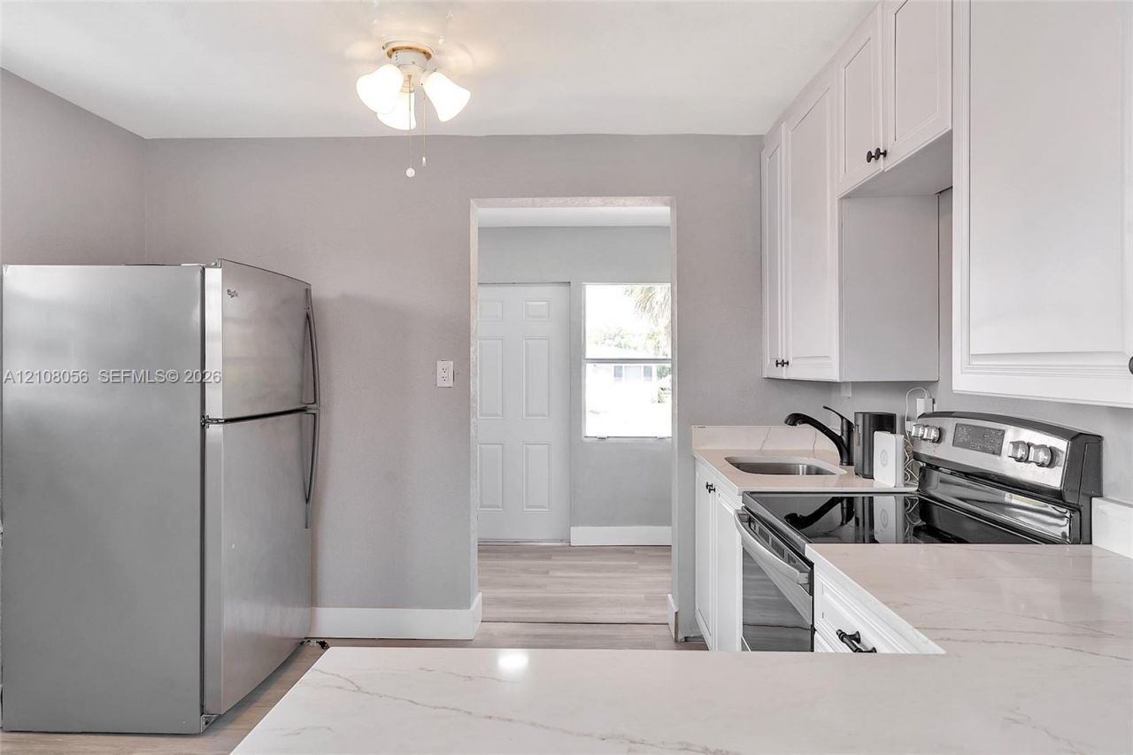 1444 W 28th St , Riviera Beach, FL 33404 Photo