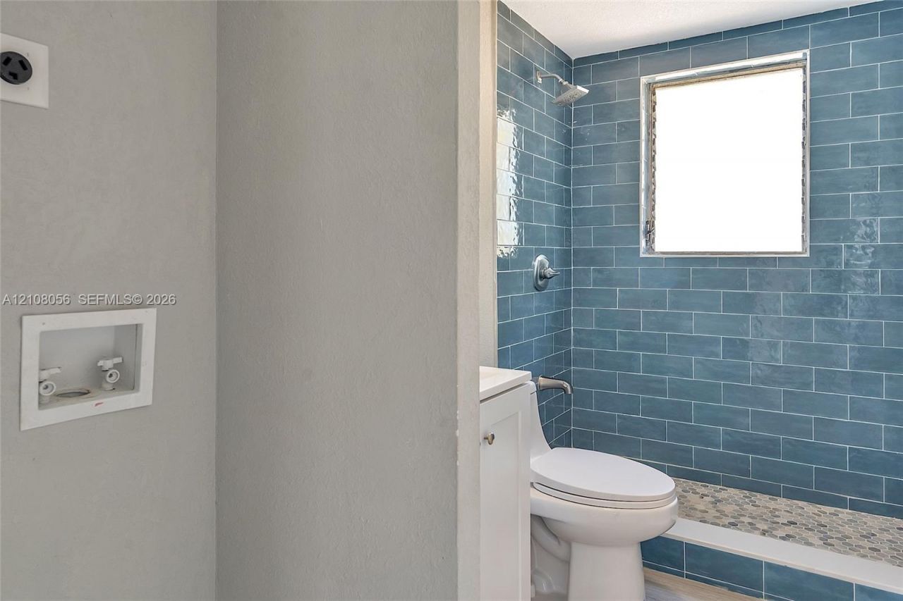 1444 W 28th St , Riviera Beach, FL 33404 Photo