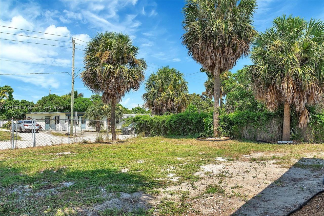 1444 W 28th St , Riviera Beach, FL 33404 Photo
