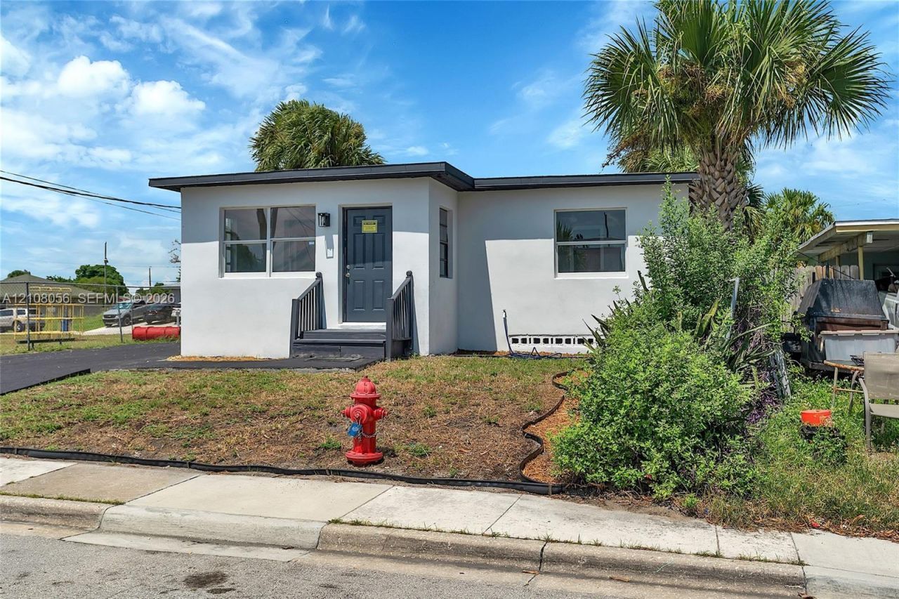 1444 W 28th St , Riviera Beach, FL 33404 Photo