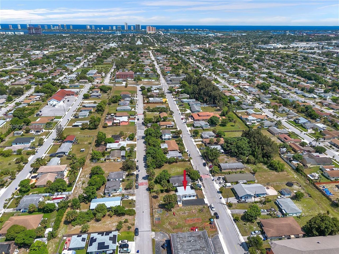 1444 W 28th St , Riviera Beach, FL 33404 Photo