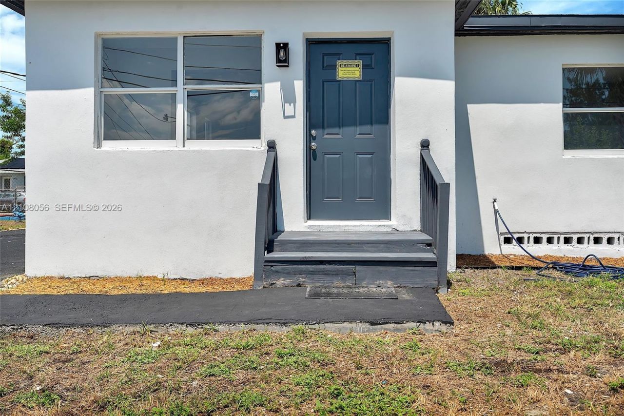 1444 W 28th St , Riviera Beach, FL 33404 Photo