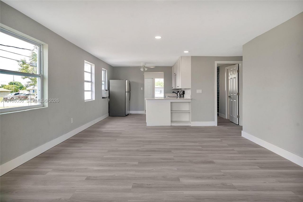 1444 W 28th St , Riviera Beach, FL 33404 Photo