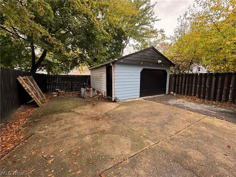 6310 Storer Avenue, Cleveland, OH 44102 Photo 27