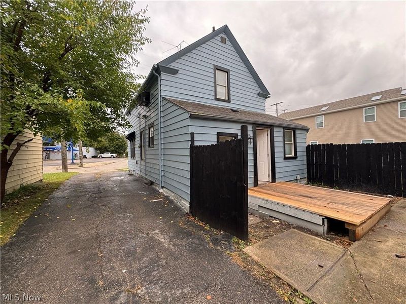 6310 Storer Avenue, Cleveland, OH 44102 Photo 30