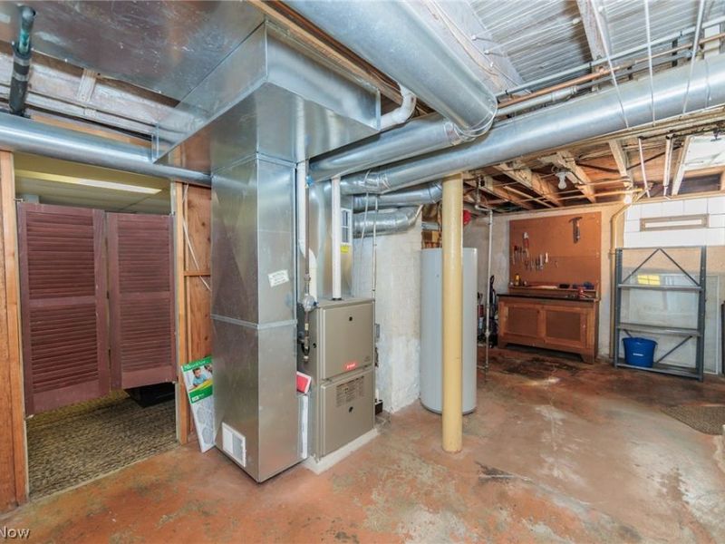 1921 Maynard Avenue, Cleveland, OH 44109 Photo 43