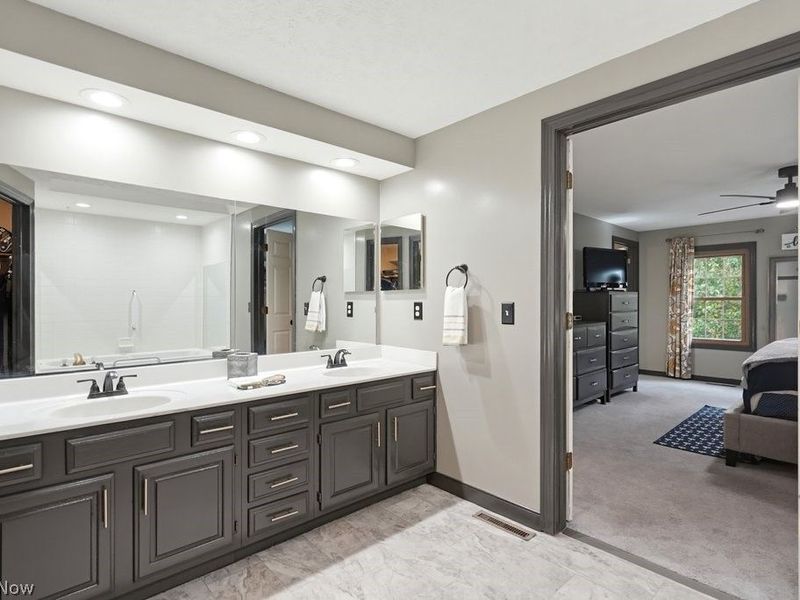 9020 Humberside Avenue NW, North Canton, OH 44720 Photo 25