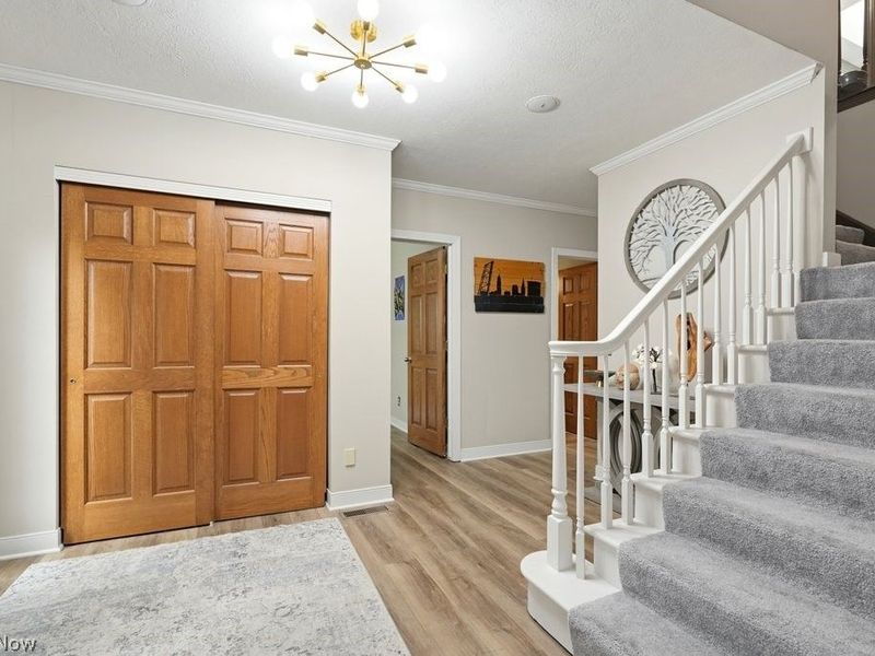 9020 Humberside Avenue NW, North Canton, OH 44720 Photo 4