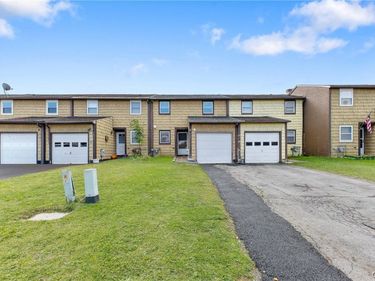 5477 Trastevere Road, Clay, NY 13041