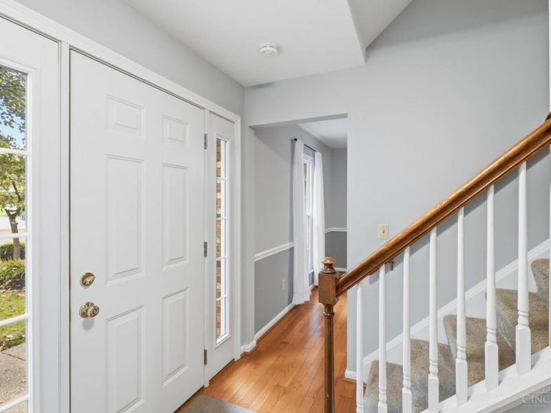 852 Yorktown Drive, Union Township, OH 45245 Photo 3