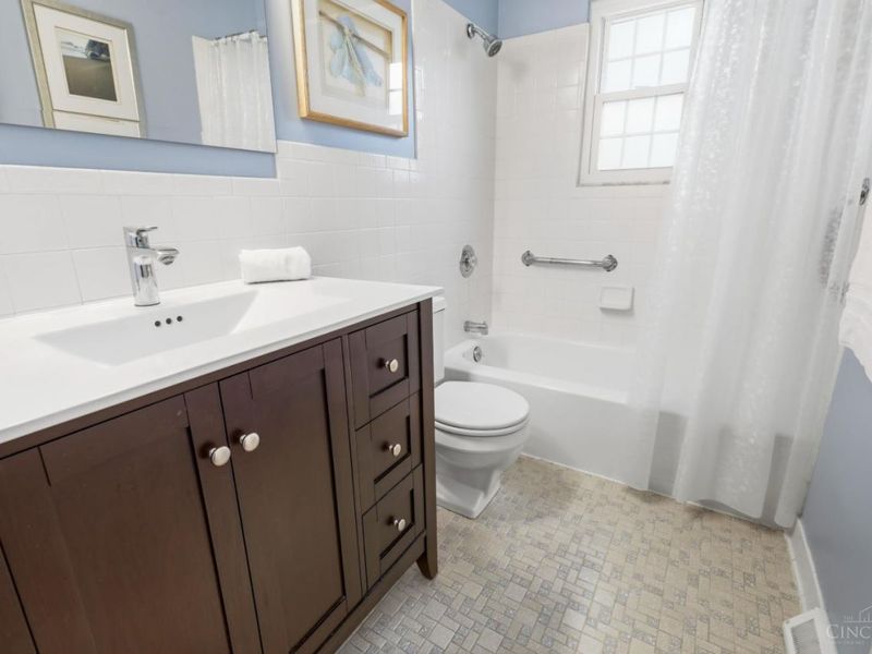 852 Yorktown Drive, Union Township, OH 45245 Photo 33