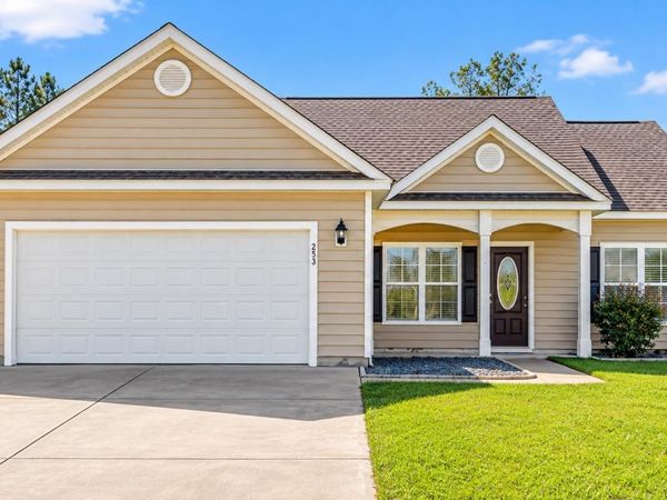 253 Maple Oak Dr., Conway, SC 29526