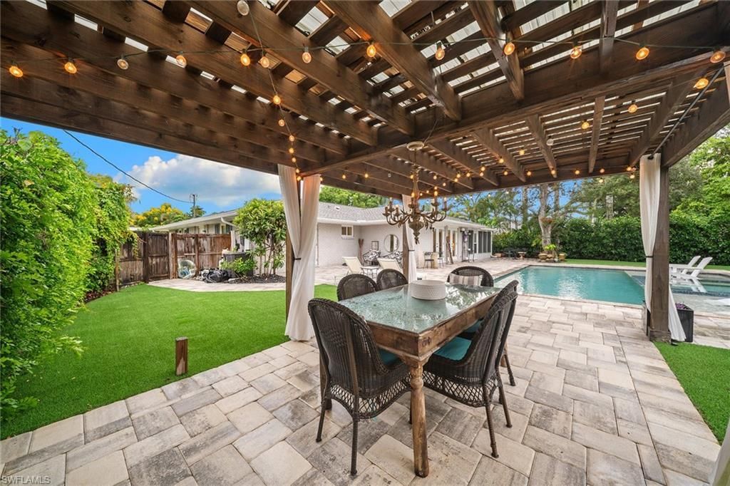 2665 12th Ct N, Naples, FL 34103 Photo
