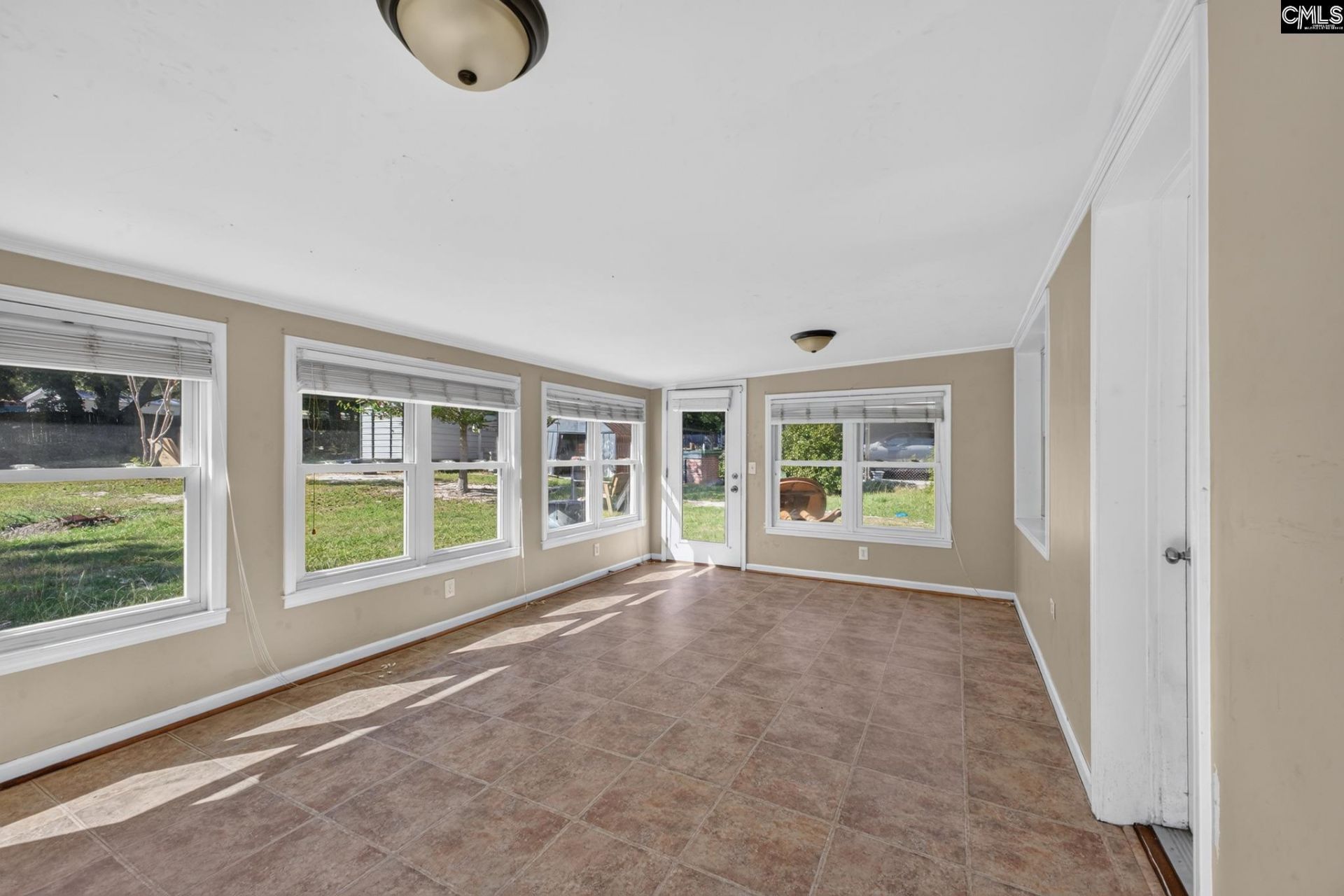 142 Spring Road  Photo 20