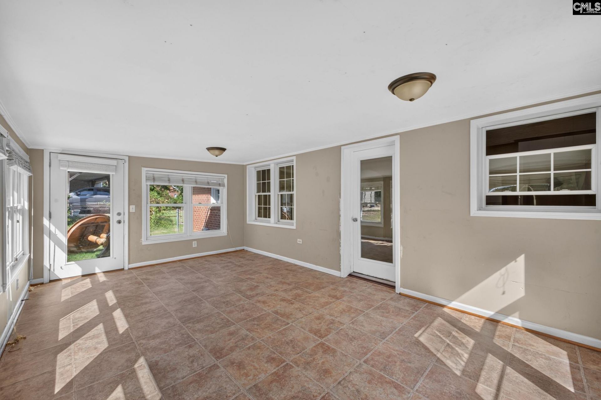 142 Spring Road  Photo 21