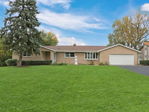 36897 N Nathan Hale Drive , Lake Villa, IL 60046
