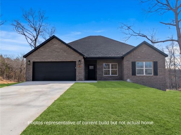 18 Spennymoor Drive , Bella Vista, AR 72714