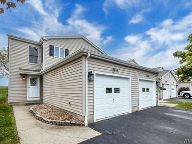 2992 East River Road , Grand Island, NY 14072