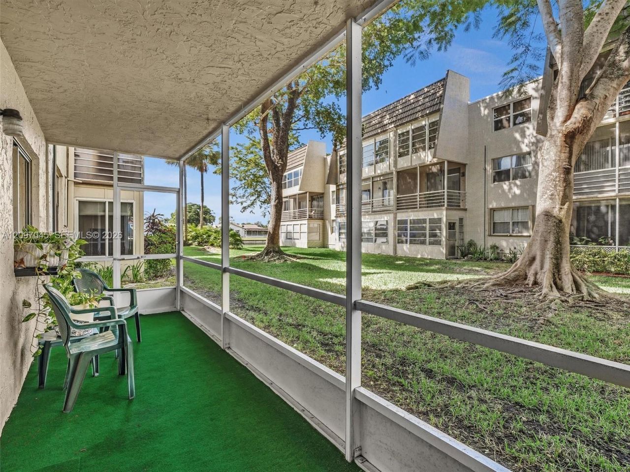 9360 Lime Bay Blvd , Unit 105, Tamarac, FL 33321 Photo