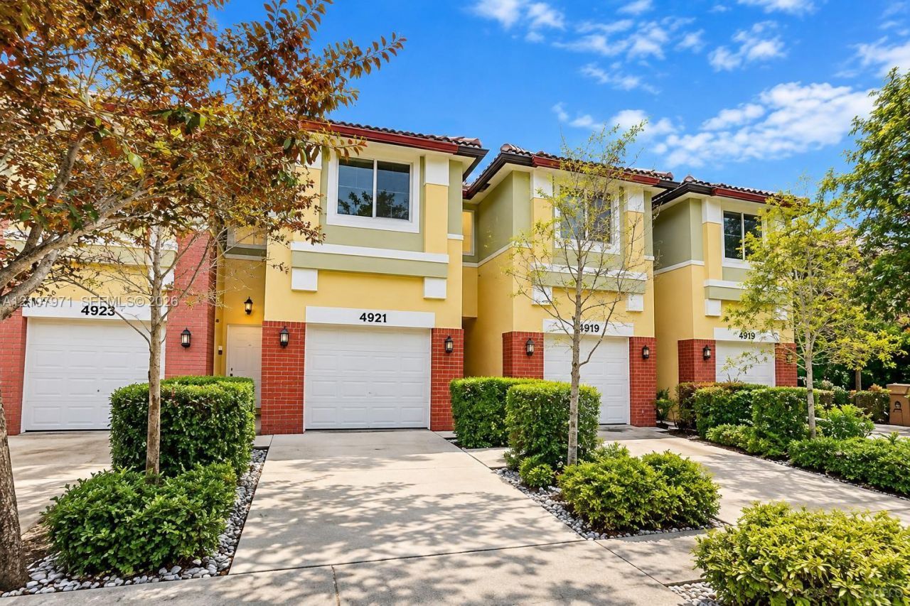4921 SW 66th Ter, Unit 4921, Davie, FL 33314 Photo