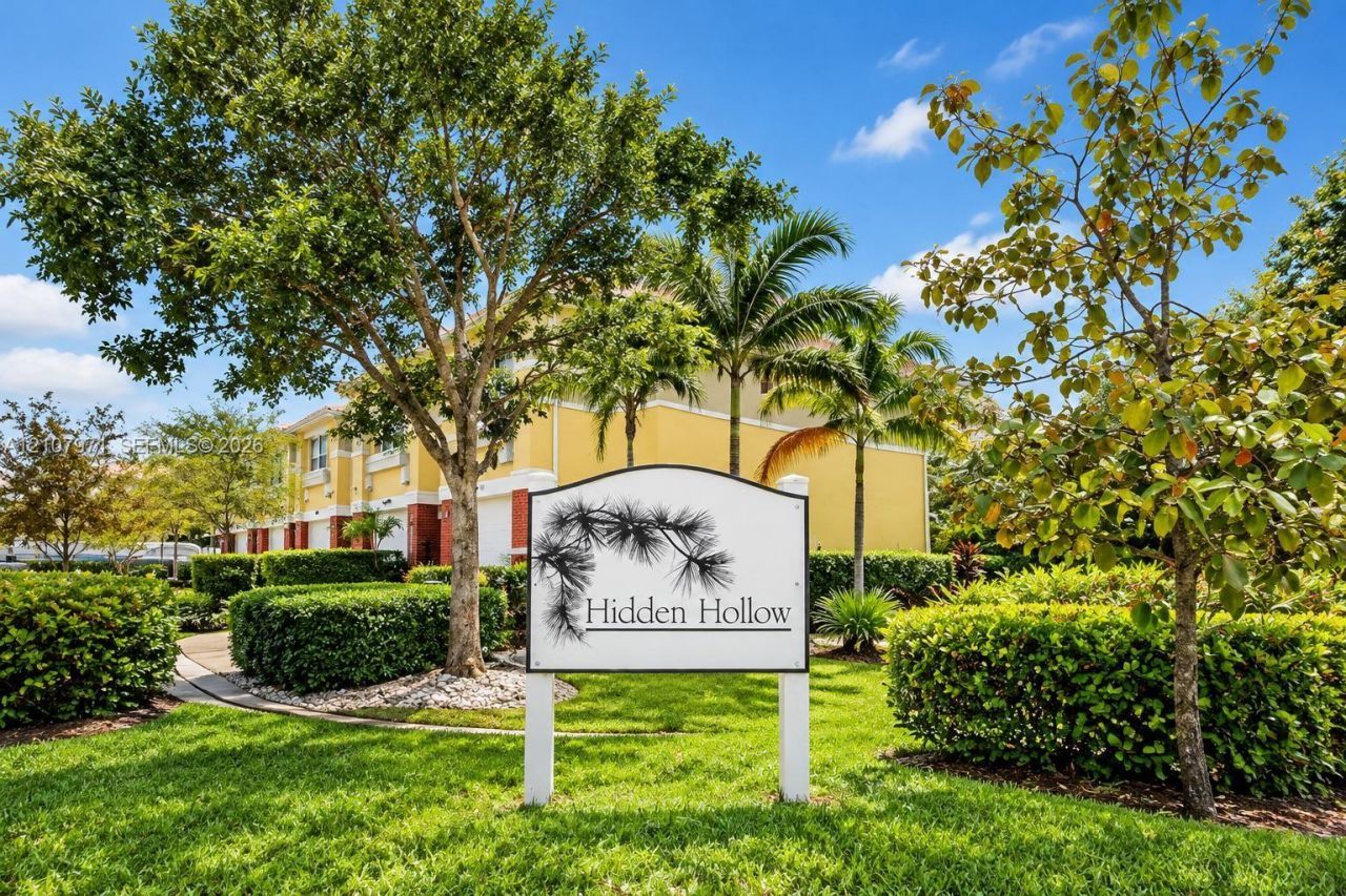 4921 SW 66th Ter, Unit 4921, Davie, FL 33314 Photo
