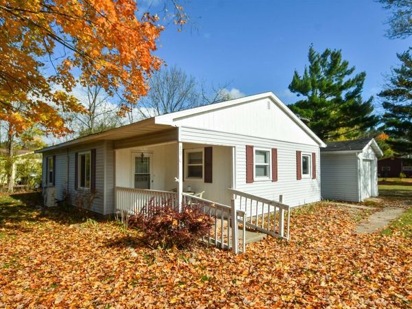 805 CAREY AVENUE, Wild Rose, WI 54984