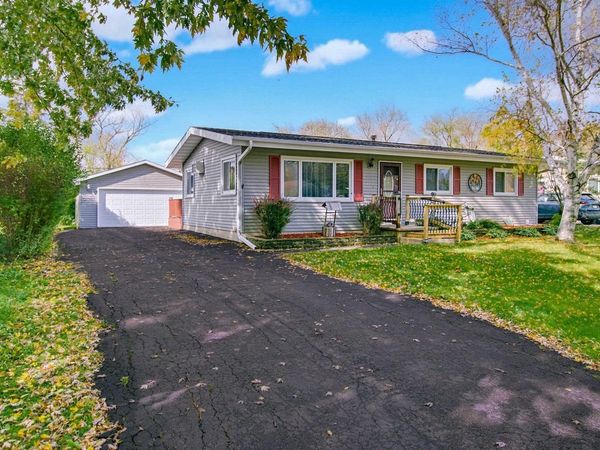 531 MCKINLEY AVENUE, Omro, WI 54963
