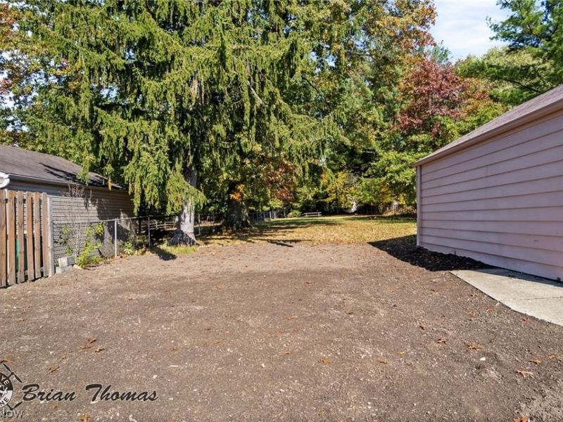14357 Turney Road, Maple Heights, OH 44137 Photo 28