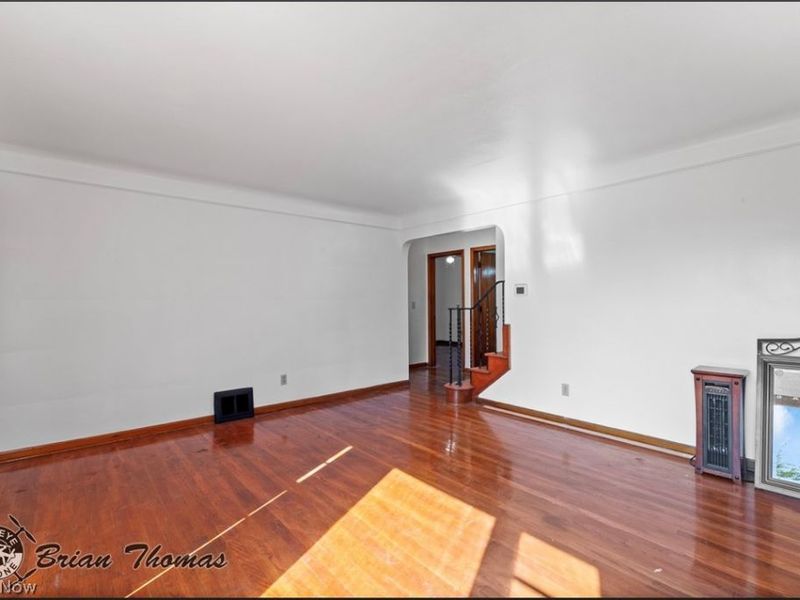 14357 Turney Road, Maple Heights, OH 44137 Photo 5