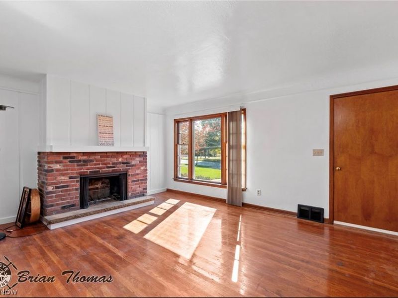 14357 Turney Road, Maple Heights, OH 44137 Photo 6