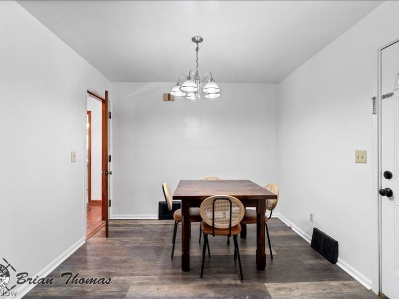 14357 Turney Road, Maple Heights, OH 44137 Photo 9