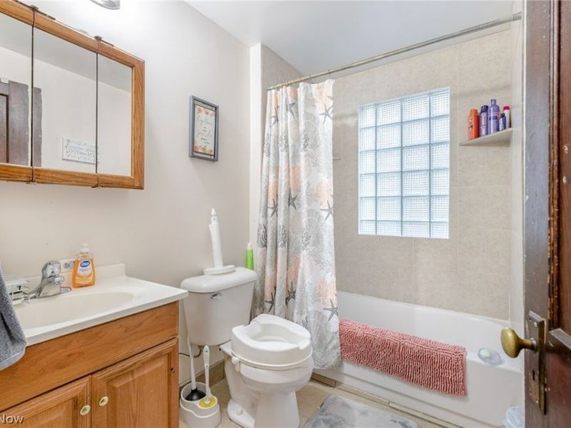 2192 Edgewood Road, Cleveland Heights, OH 44118 Photo 11
