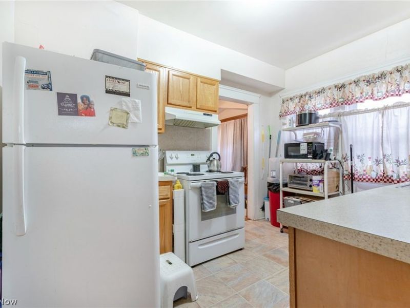 2192 Edgewood Road, Cleveland Heights, OH 44118 Photo 3