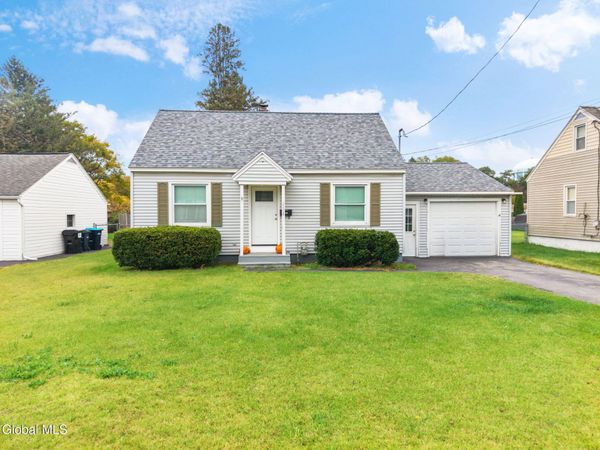 2609 2nd Avenue, Schenectady, NY 12303