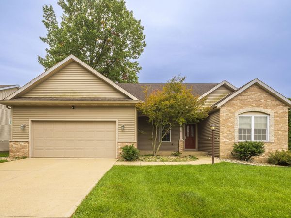 18416 Summer Wind Lane , South Bend, IN 46637