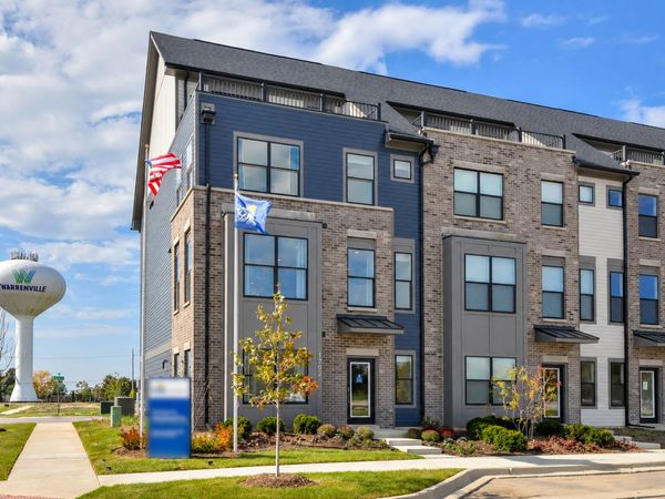 506 Agni Avenue , Unit 8002, Naperville, IL 60563