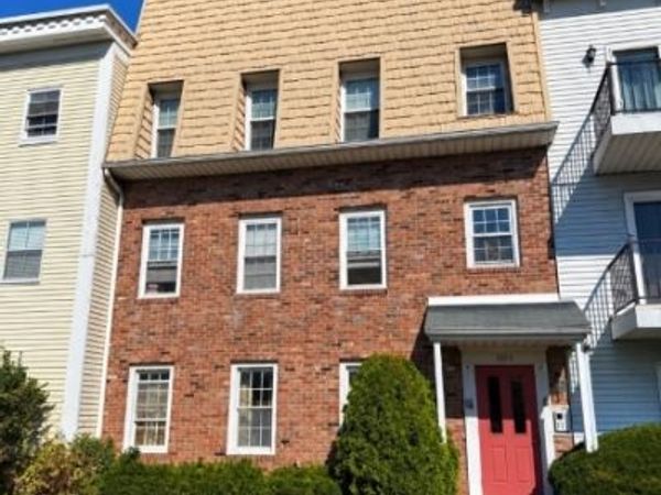 1004 Unicorn Way, Unit I3, Clifton, NJ 07011