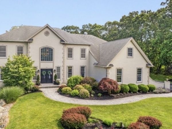 29 Crownview Court, Sparta, NJ 07871