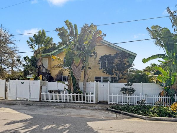 201 S Swinton Avenue, Unit B, Delray Beach, FL 33444