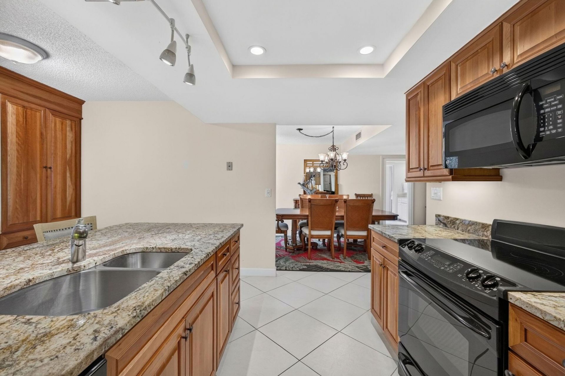 5344 Woodland Lakes Drive, Unit 225, Palm Beach Gardens, FL 33418 Photo