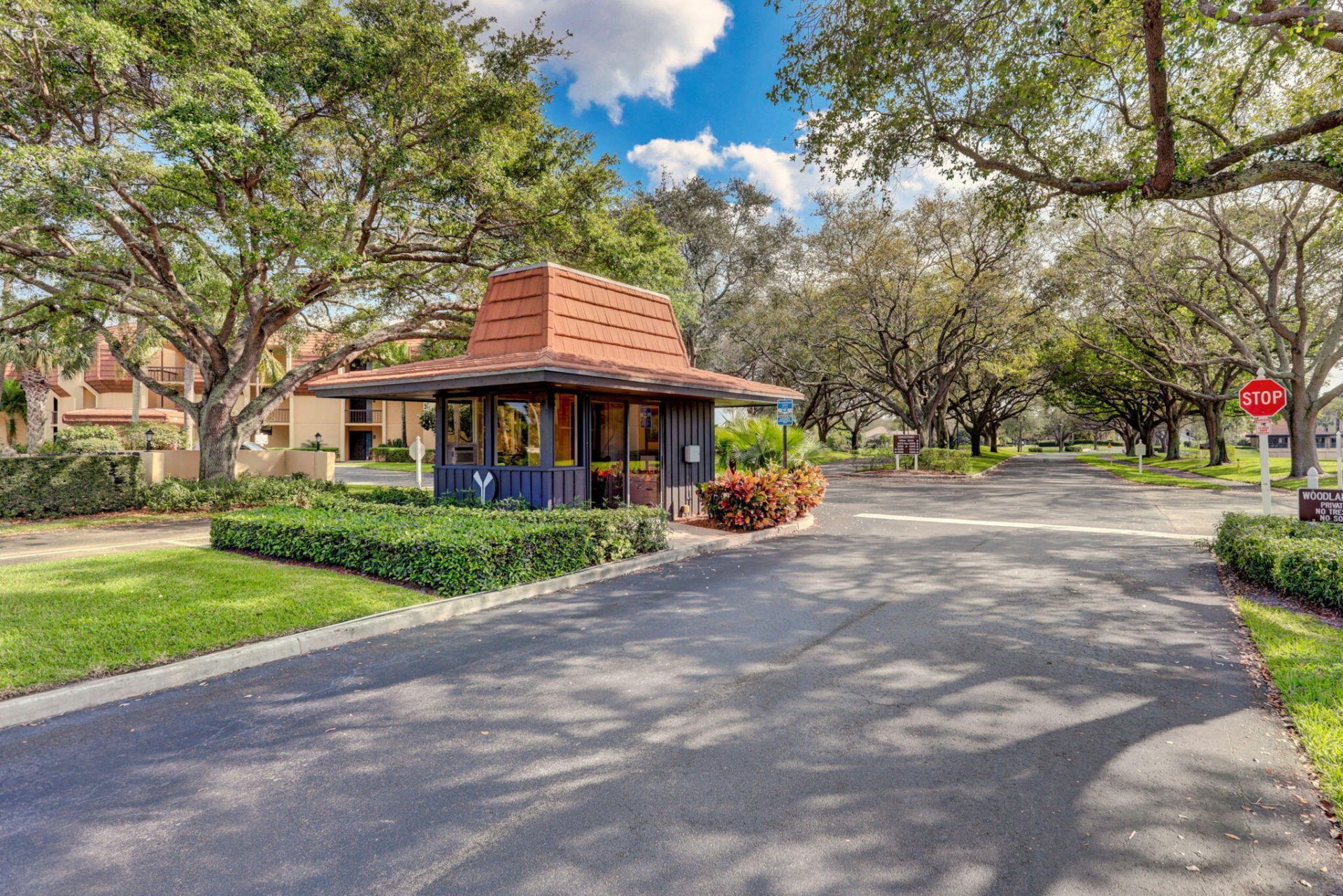 5344 Woodland Lakes Drive, Unit 225, Palm Beach Gardens, FL 33418 Photo