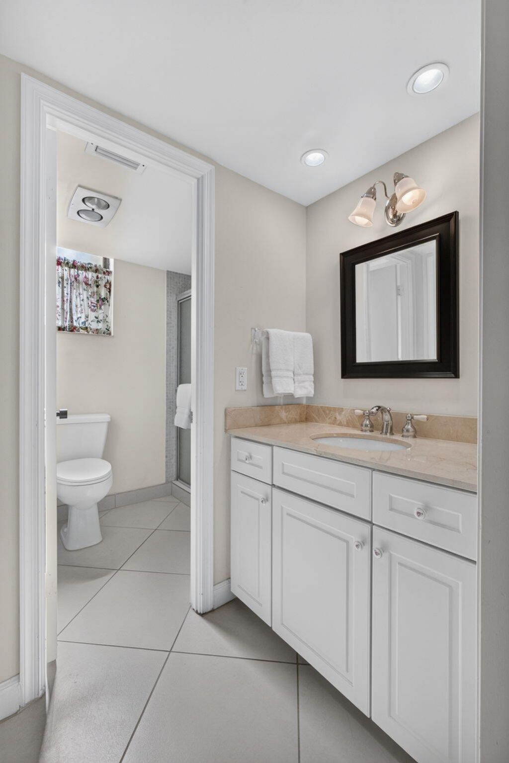 5344 Woodland Lakes Drive, Unit 225, Palm Beach Gardens, FL 33418 Photo