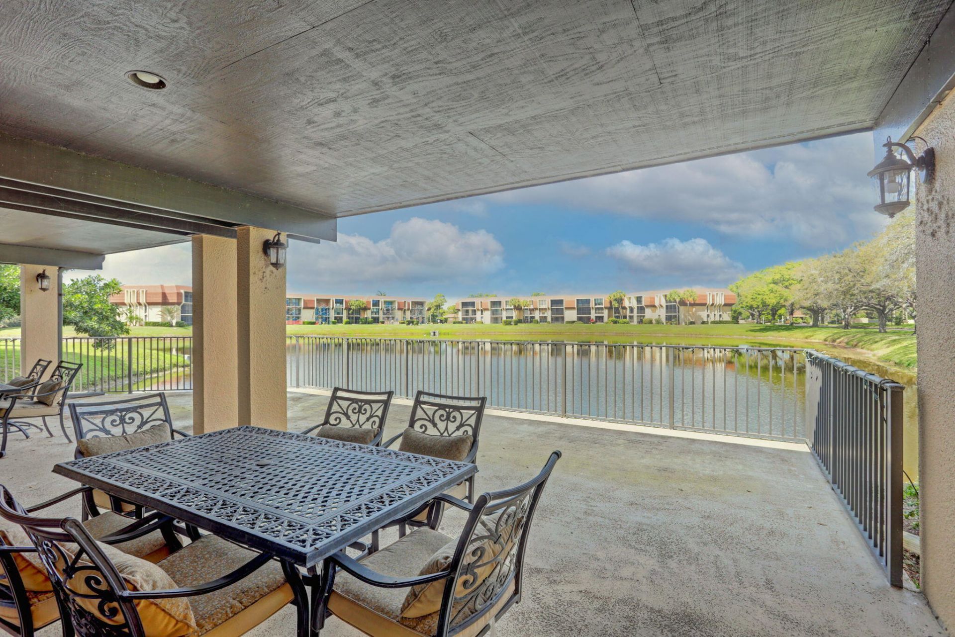 5344 Woodland Lakes Drive, Unit 225, Palm Beach Gardens, FL 33418 Photo