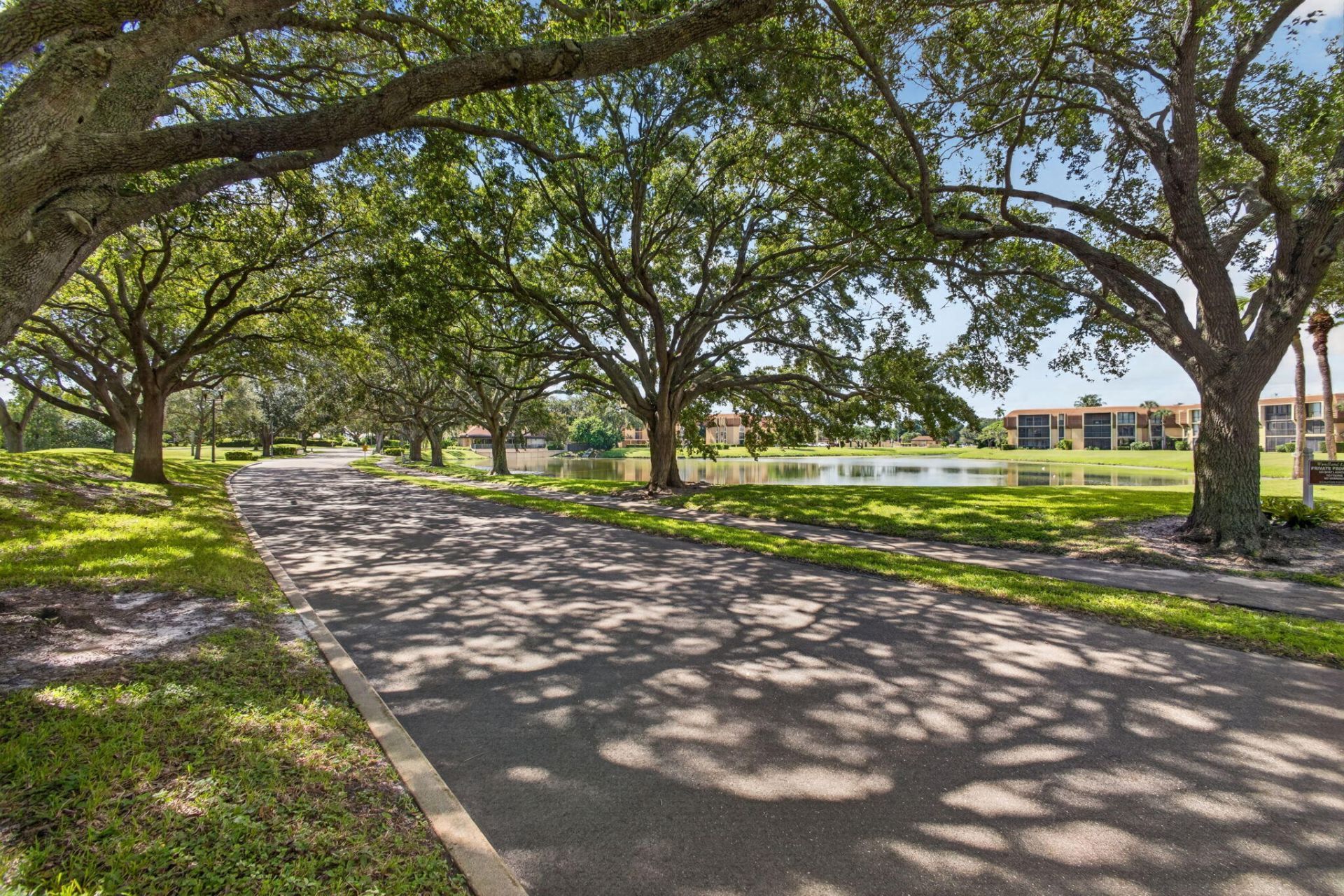 5344 Woodland Lakes Drive, Unit 225, Palm Beach Gardens, FL 33418 Photo