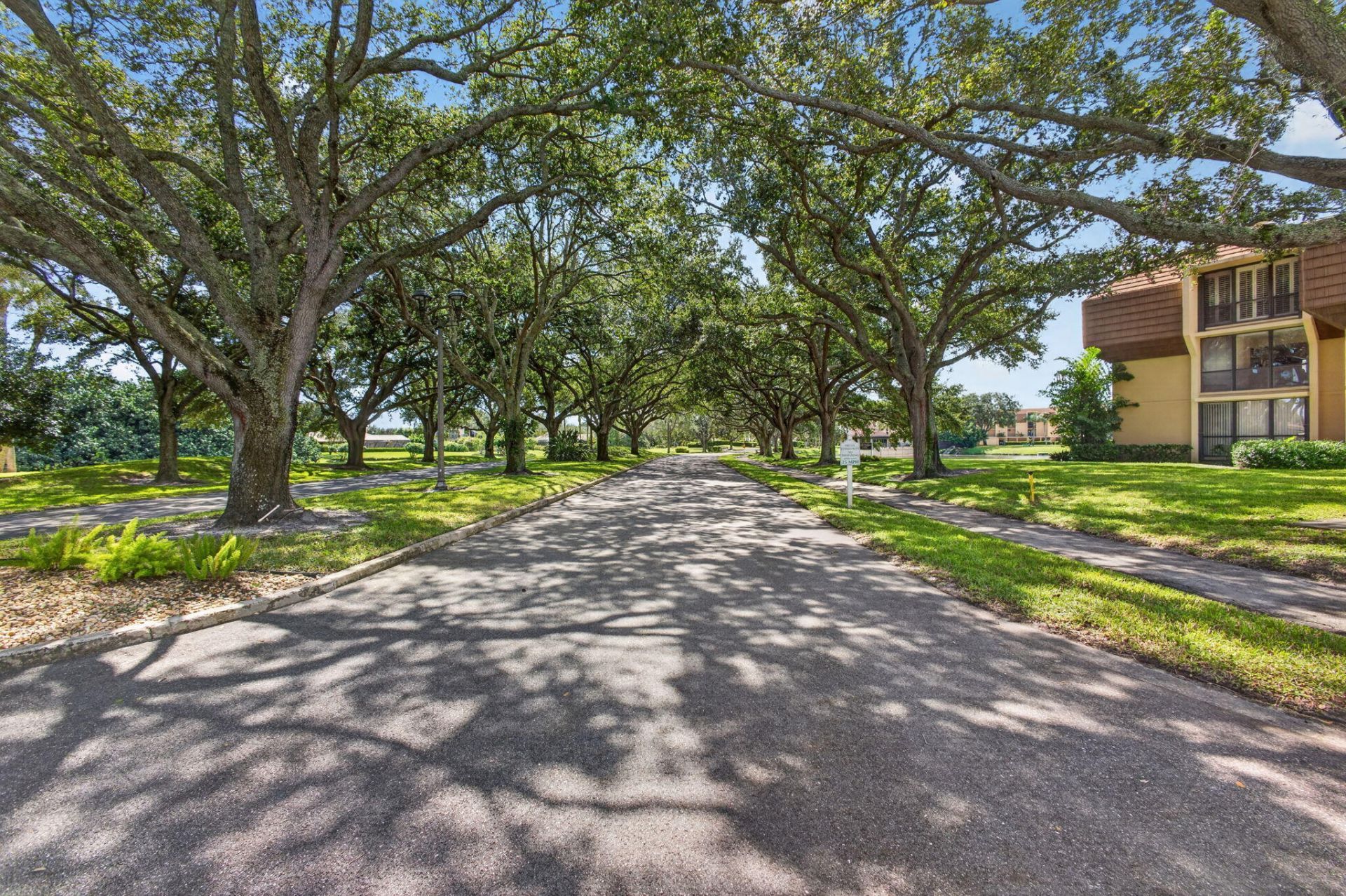 5344 Woodland Lakes Drive, Unit 225, Palm Beach Gardens, FL 33418 Photo