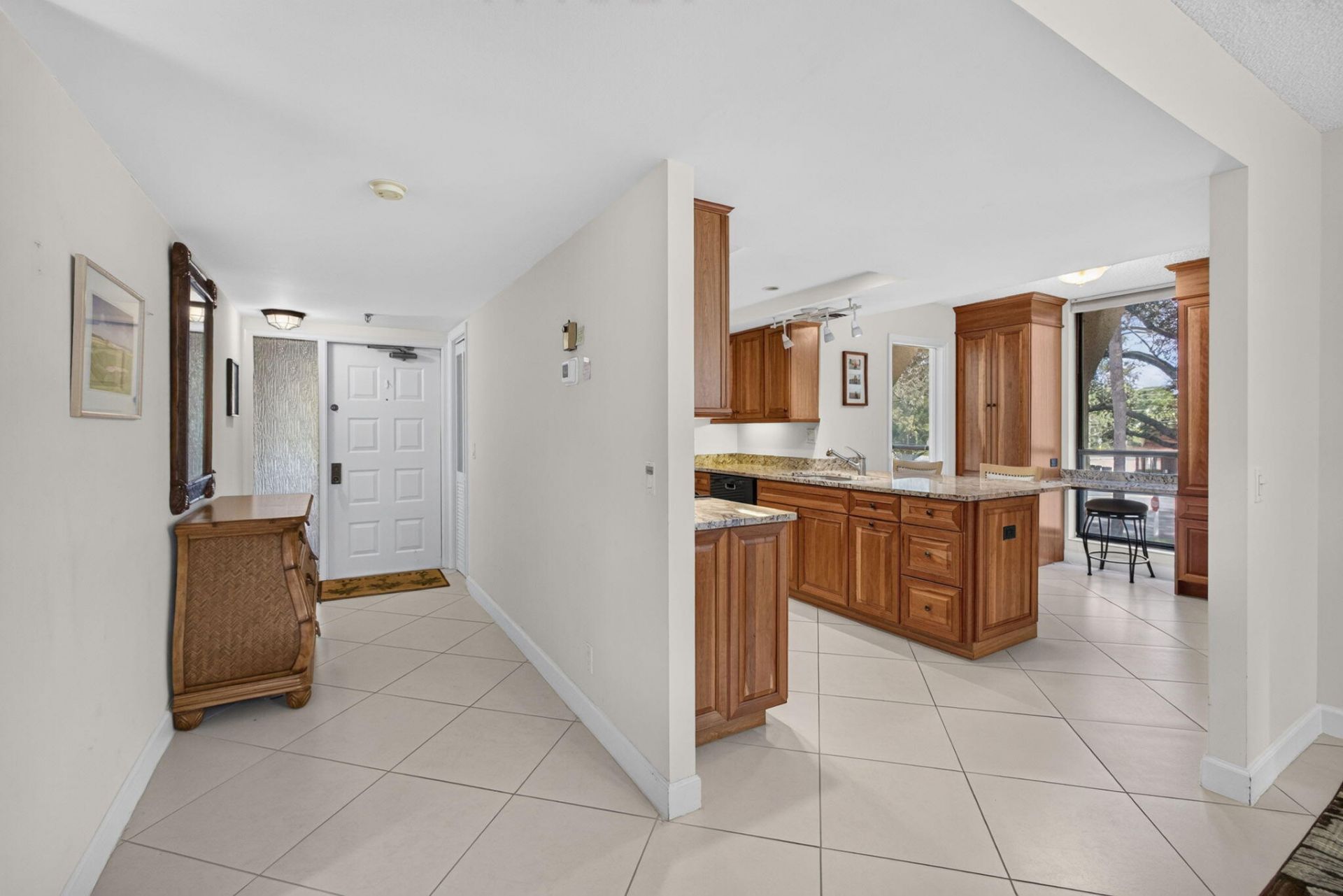 5344 Woodland Lakes Drive, Unit 225, Palm Beach Gardens, FL 33418 Photo