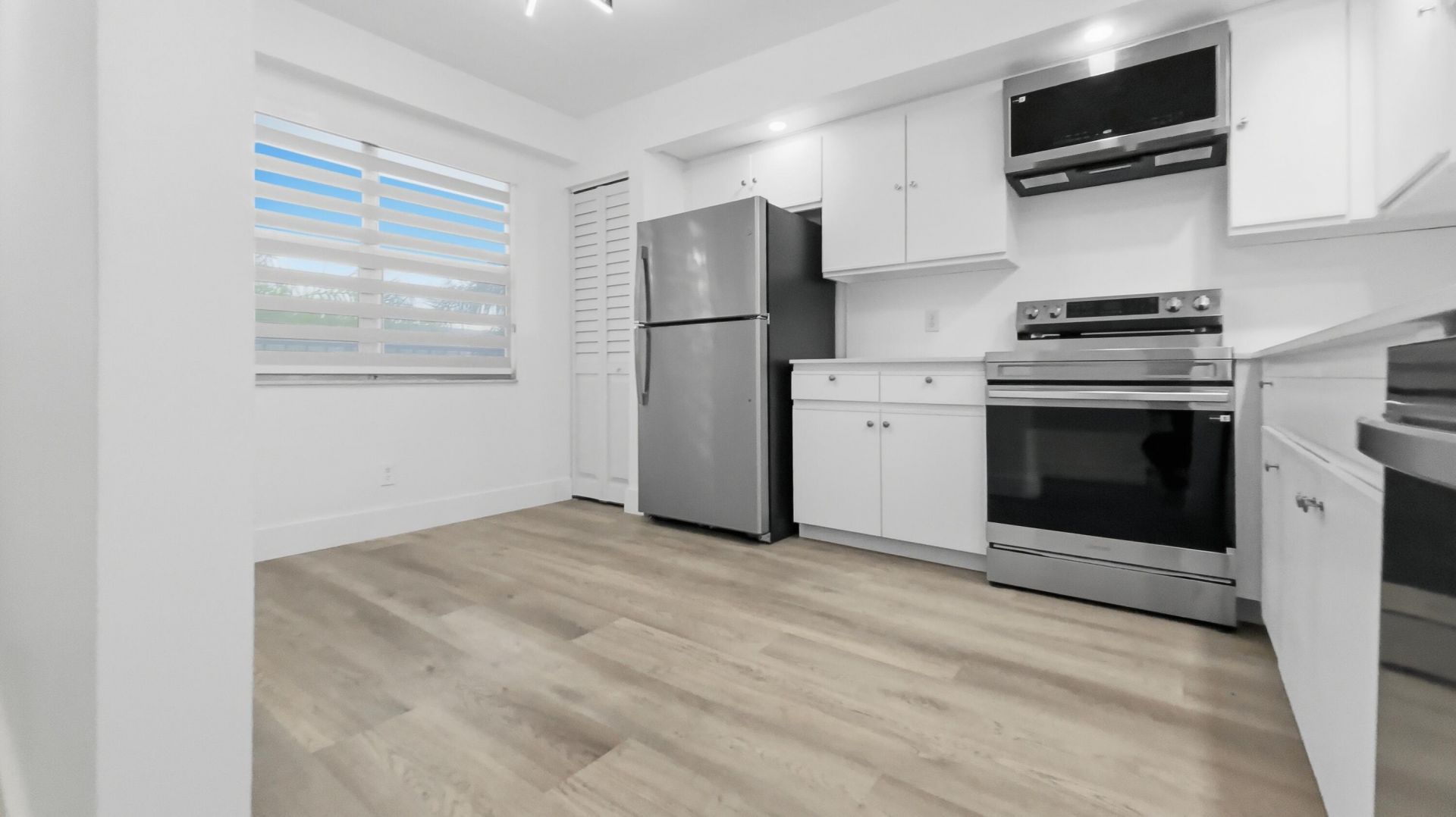 1000 SW 128th Terrace, Unit 410V, Pembroke Pines, FL 33027 Photo